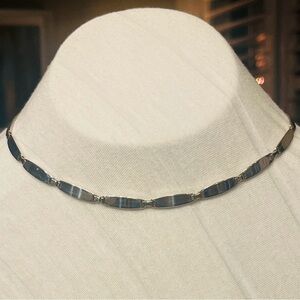 Vintage 16 inch silver tone collar necklace EUC